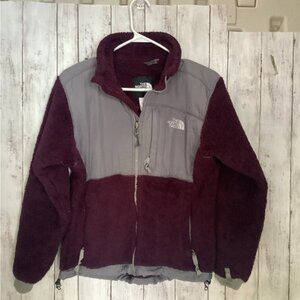 Blokecore gorpcore nostalgia earthy artisanal The North Face Sherpa Jacket small